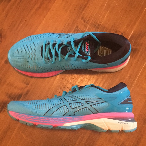 asics running shoes 10.5